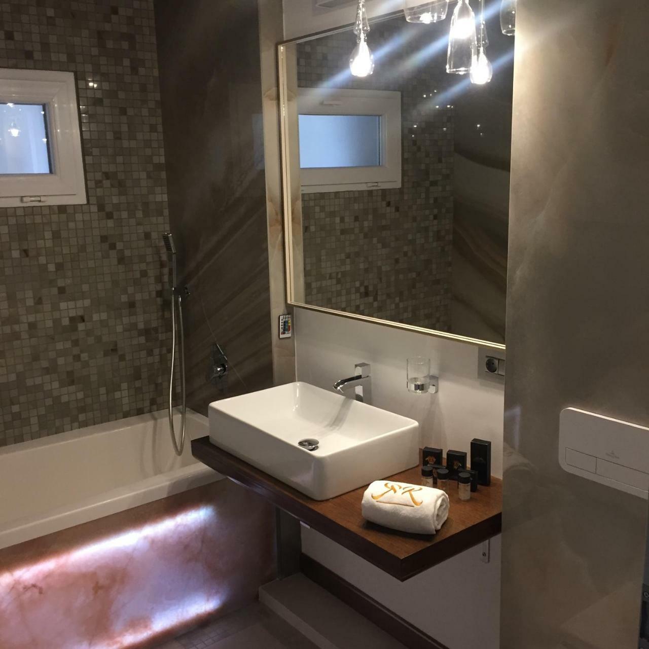 Rubio Residence - Accmonia Luxury Apartment Арад Экстерьер фото